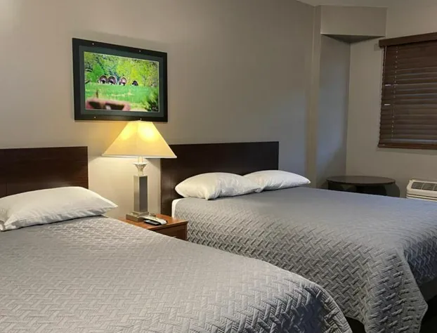 Plaza Inn hotel detail image 2