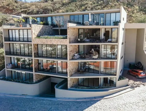 Condo Dre by TRVL2HM hotel detail image 1