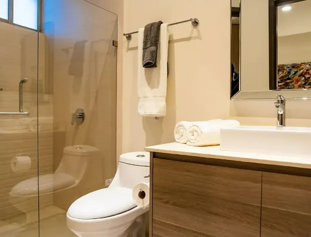 Condo Vv2 By Trvl2hm hotel detail image 4