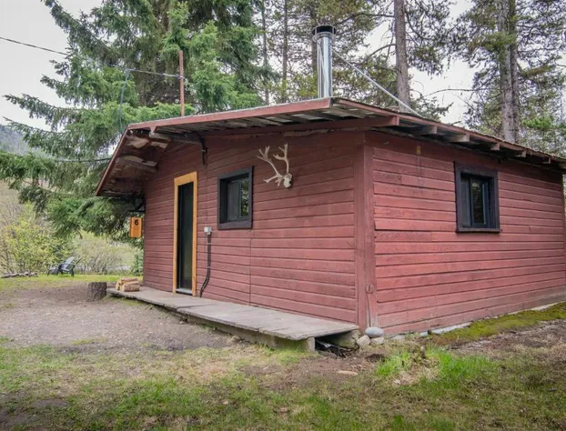 Chute Lake Lodge hotel detail image 2