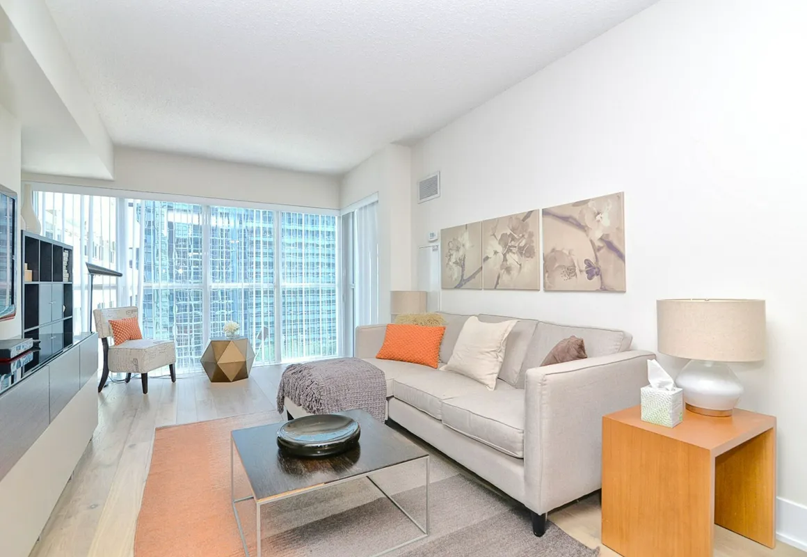 Bremner Blvd-CN Tower-Union Station hotel hero