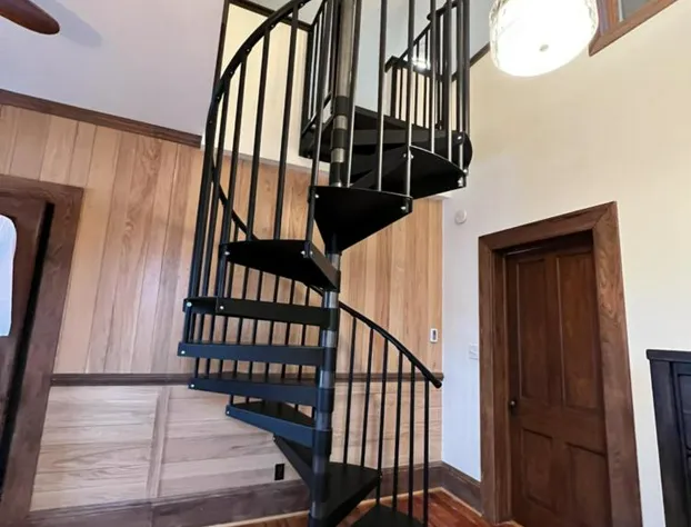 Monterey Inn hotel detail image 3