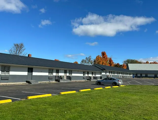 Glengarry Extended Stays hotel detail image 2