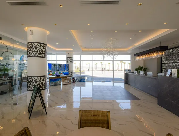 Encantame Towers hotel detail image 2