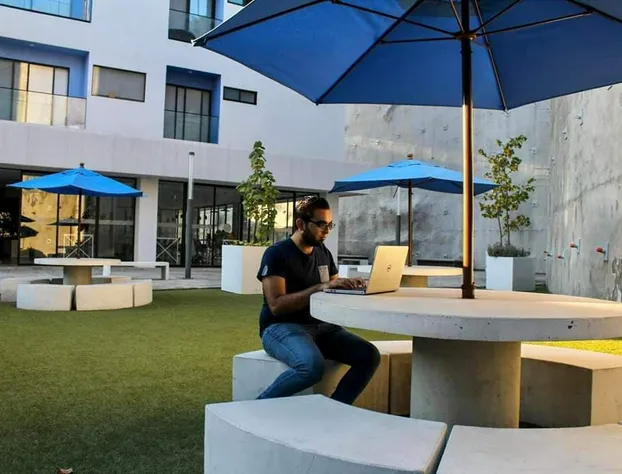 Livup Suites en zona ITESO hotel detail image 3