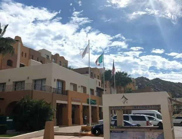 Condo Mcs By Trvl2hm hotel detail image 1