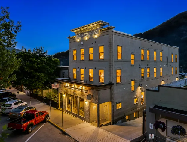 Stirling All Suites Hotel hotel detail image 1