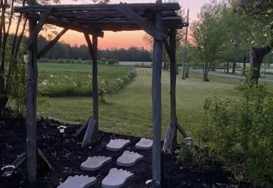 Over the Top B&B hotel hero