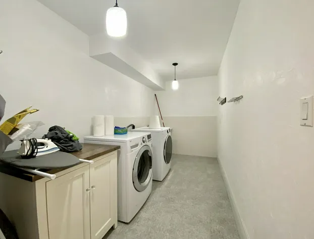 Exclusive Waterfront Residence hotel detail image 3