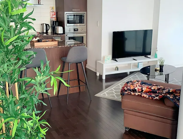 Luxury 2 Bedroom Lakeview hotel detail image 1