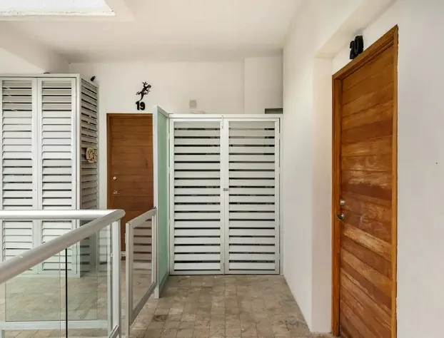 Condo Kite Tower by TRVL2HM hotel detail image 1