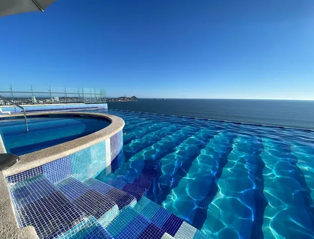 Condos TC102 hotel detail image 3