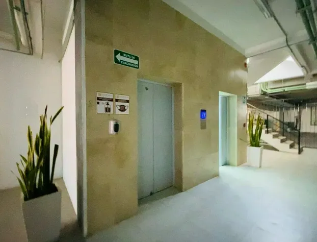 Condos Ferrara hotel detail image 1