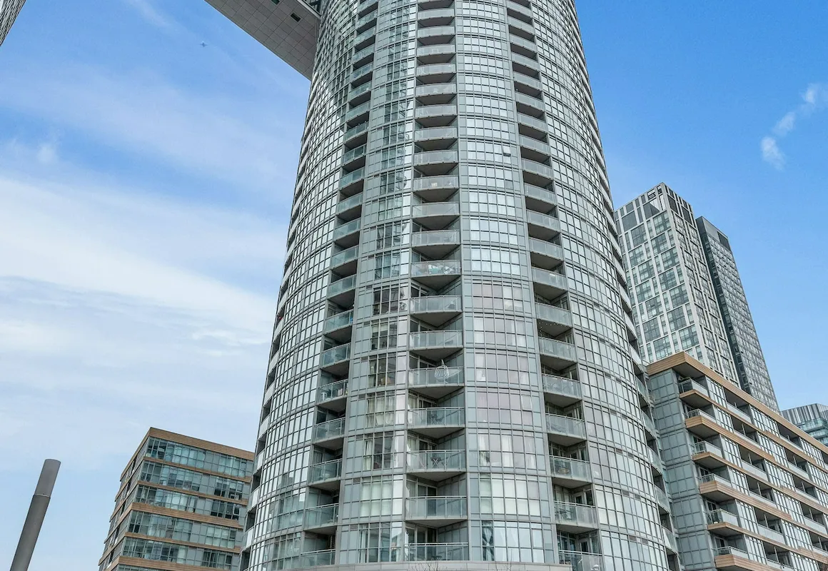 Harbourfront 2 Bed Suites hotel hero