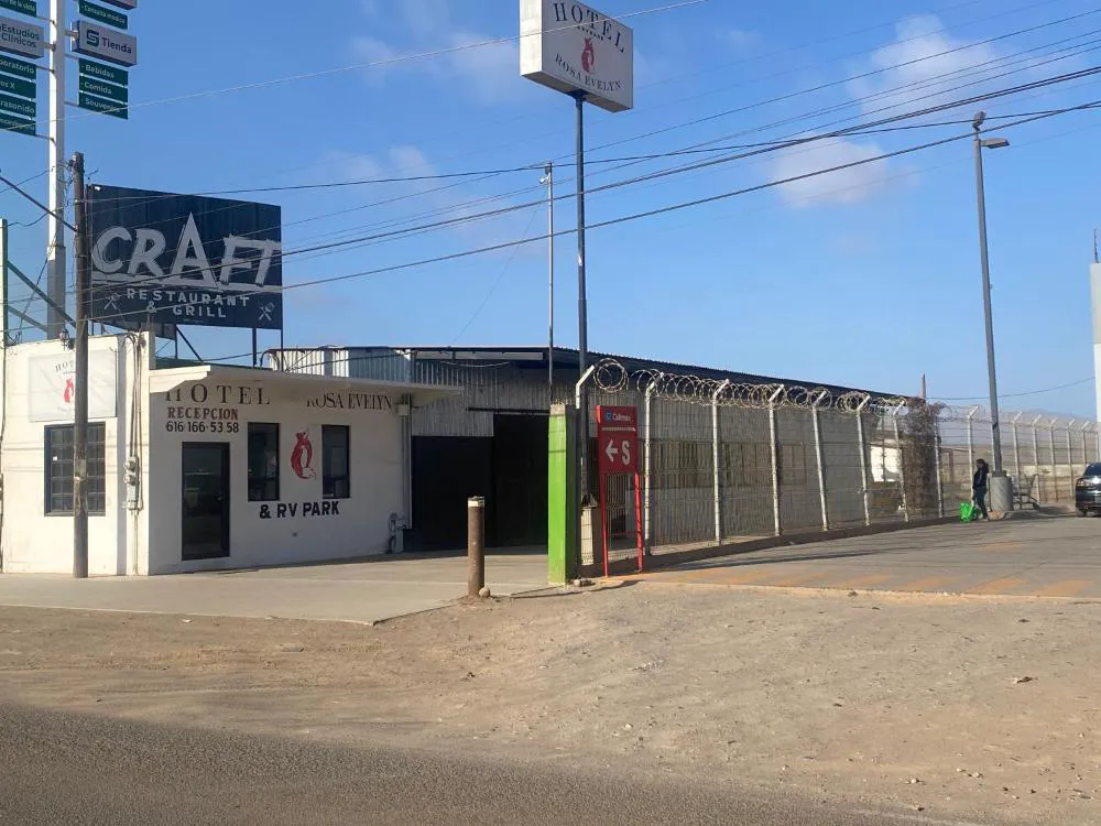 Hotel & RV PARK Rosa Evelyn hotel hero