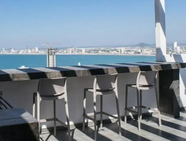 Condos AD 10 hotel detail image 1