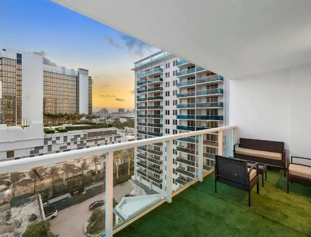 One of a Kind - Ocean View Luxury Condo hotel detail image 3