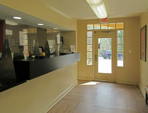 Suburban Studios Raleigh - Crabtree Valley hotel detail image 4