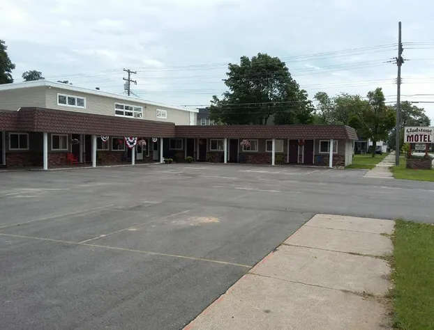 Gladstone Motel hotel detail image 1