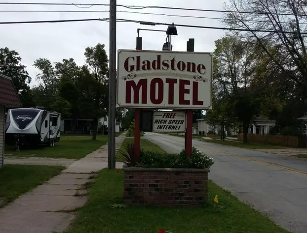 Gladstone Motel hotel detail image 1
