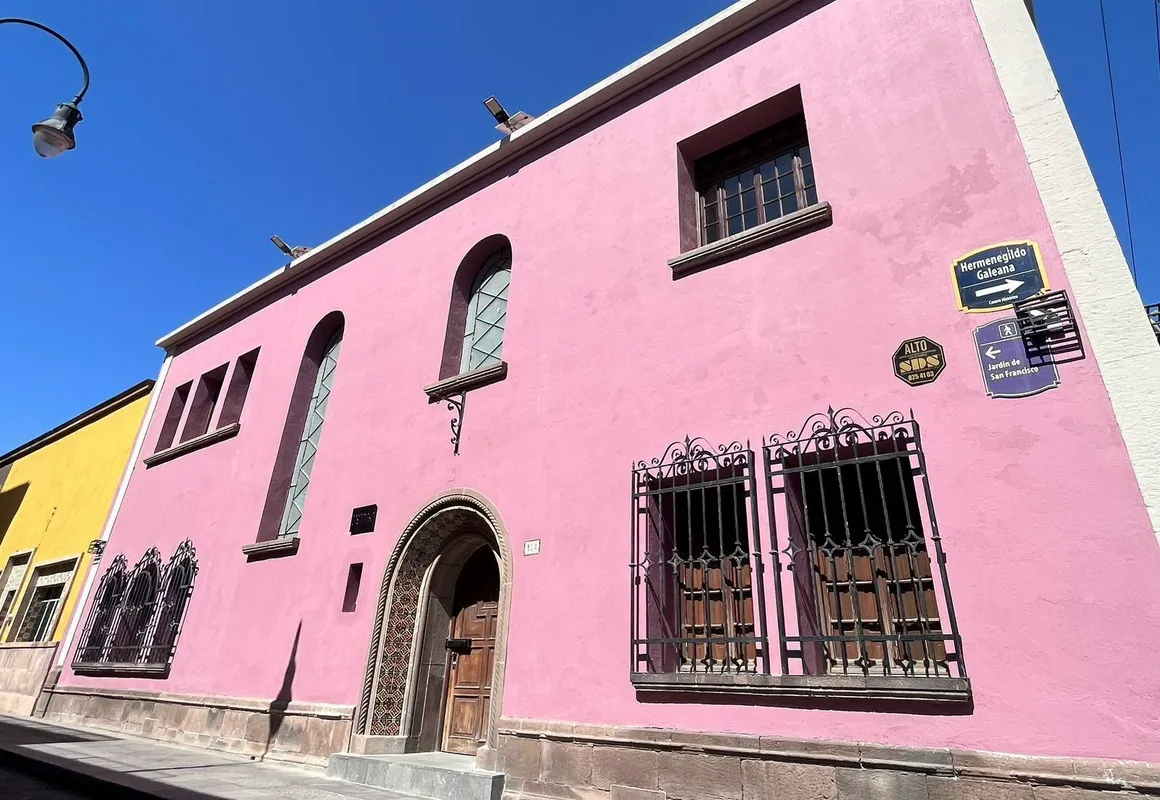 Casa Maka hotel hero