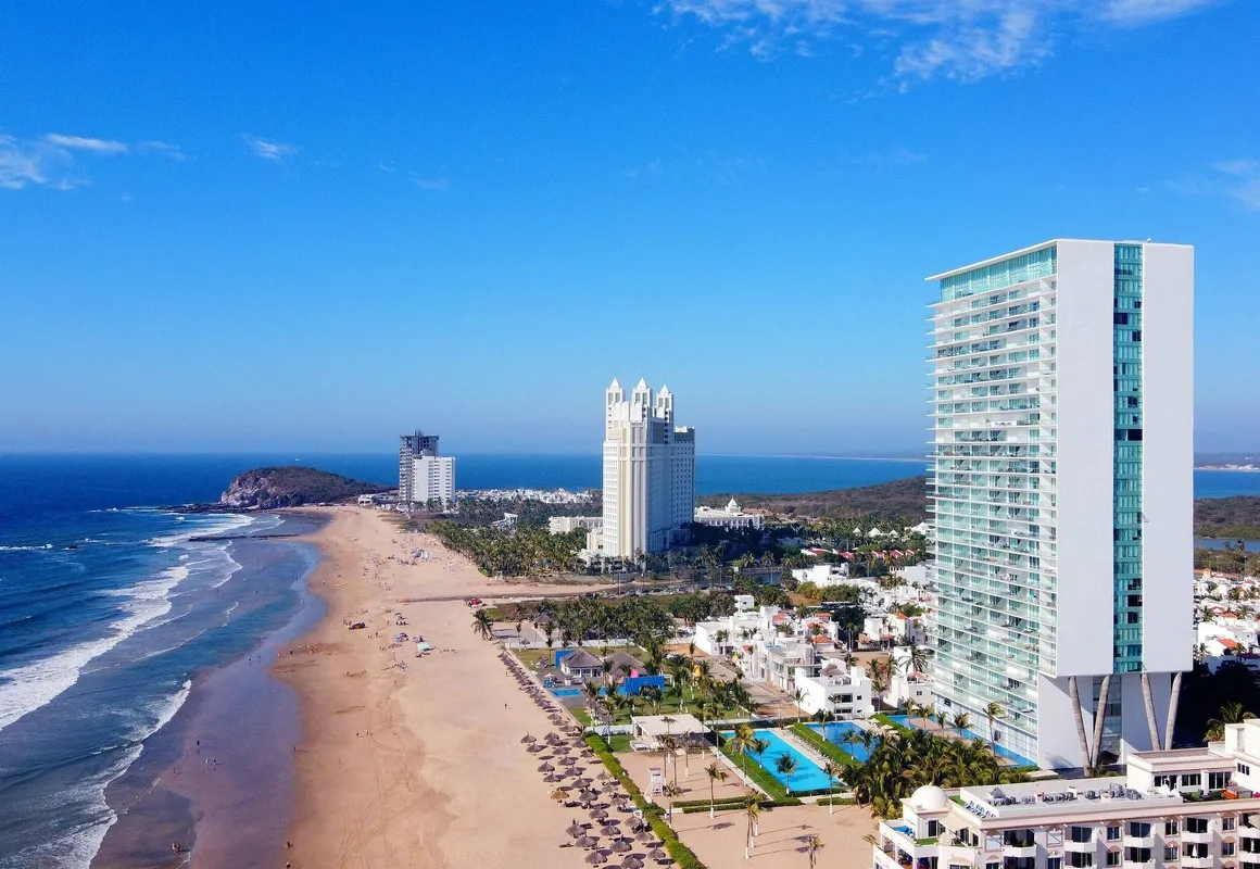 Torre Peninsula hotel hero