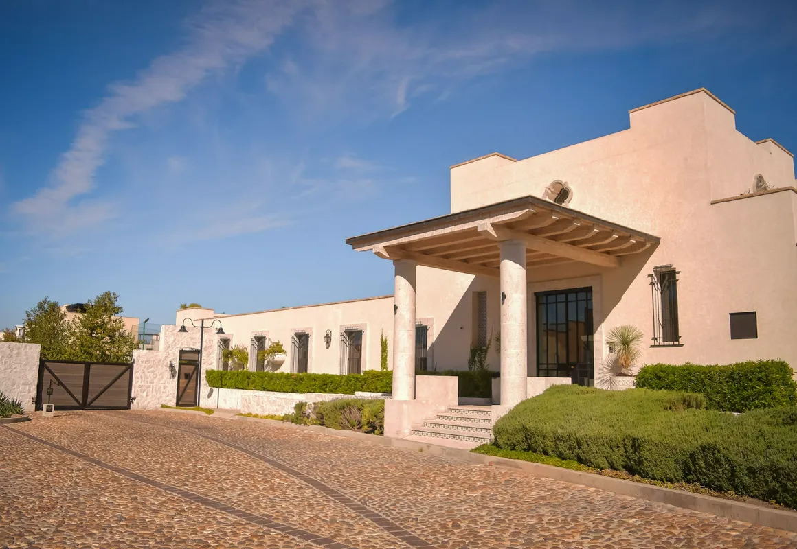 Casa Itzae La Luminaria Dog Friendly hotel hero