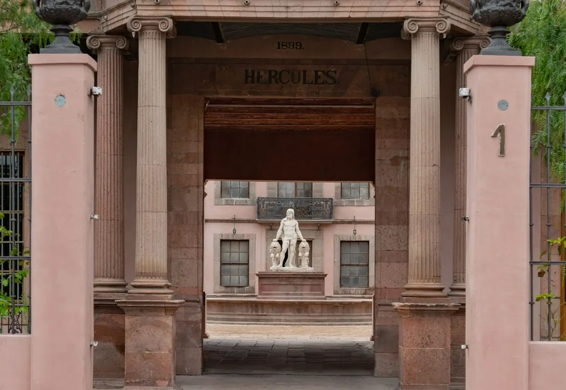 Hotel Hércules hotel hero