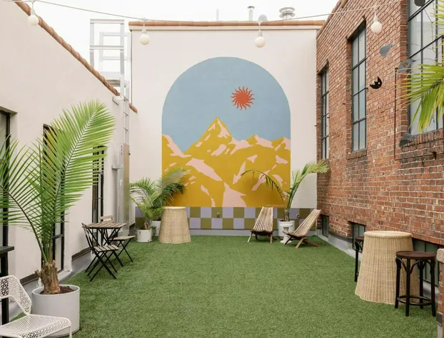 No Vacancy hotel detail image 1