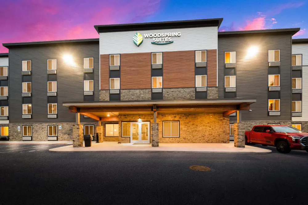 Woodspring Suites East Lansing - University Area hotel hero