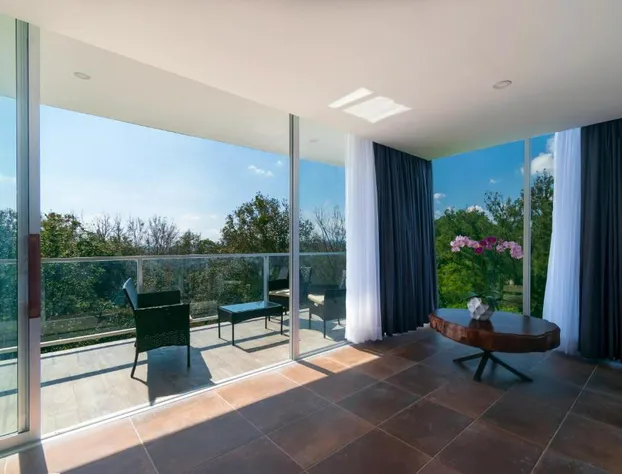 Hotel Balcón del Parque hotel detail image 2