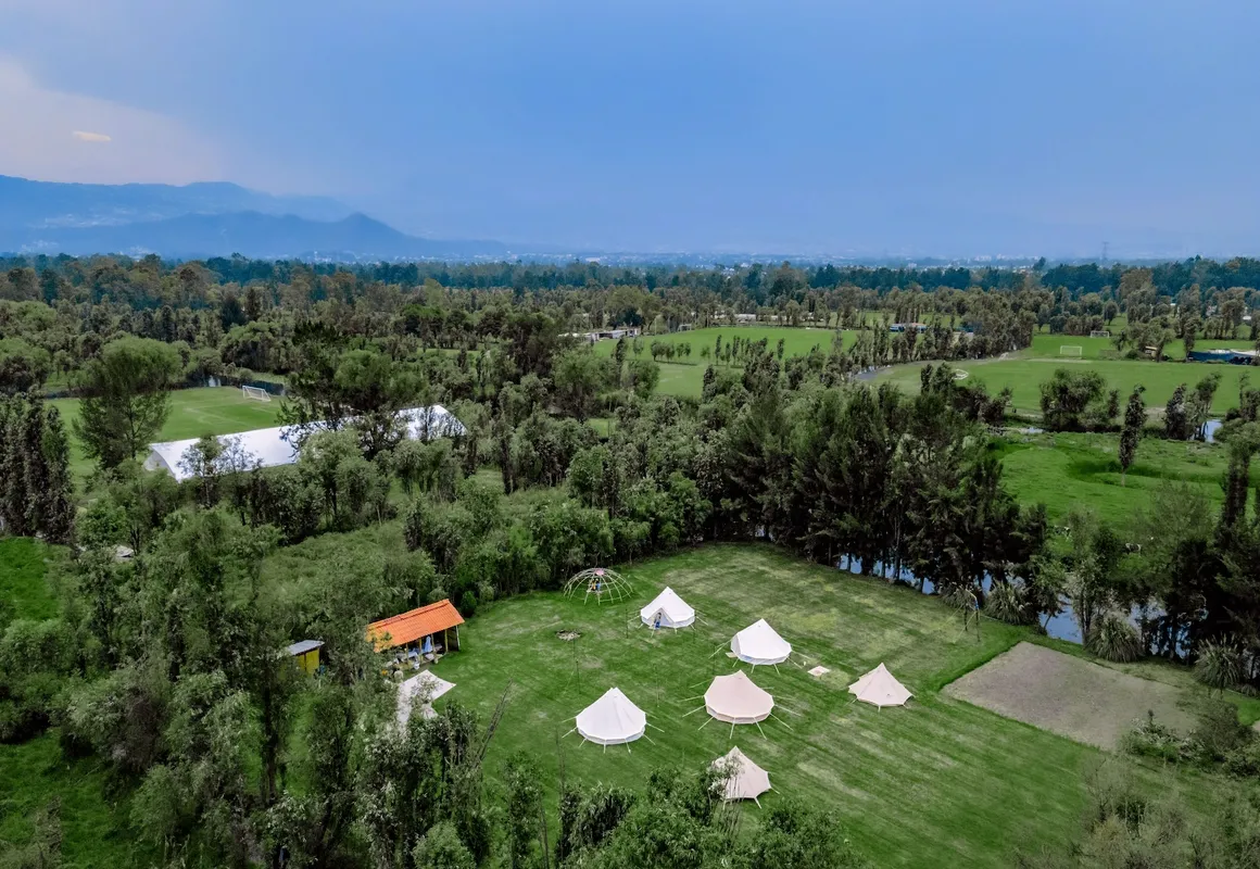 Yo Épico Glampling hotel hero