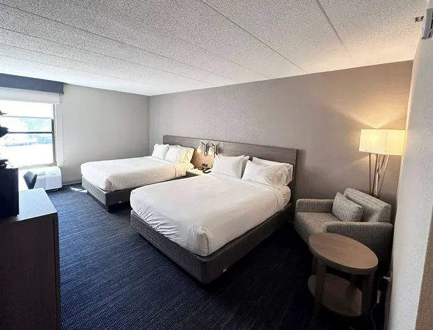 Wingate By Wyndham Waynesboro hotel detail image 3