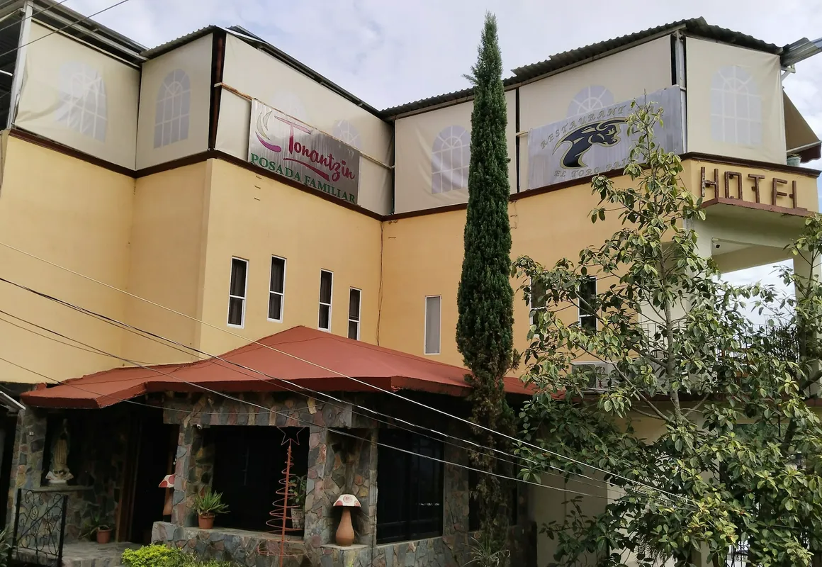 20 de Noviembre hotel hero