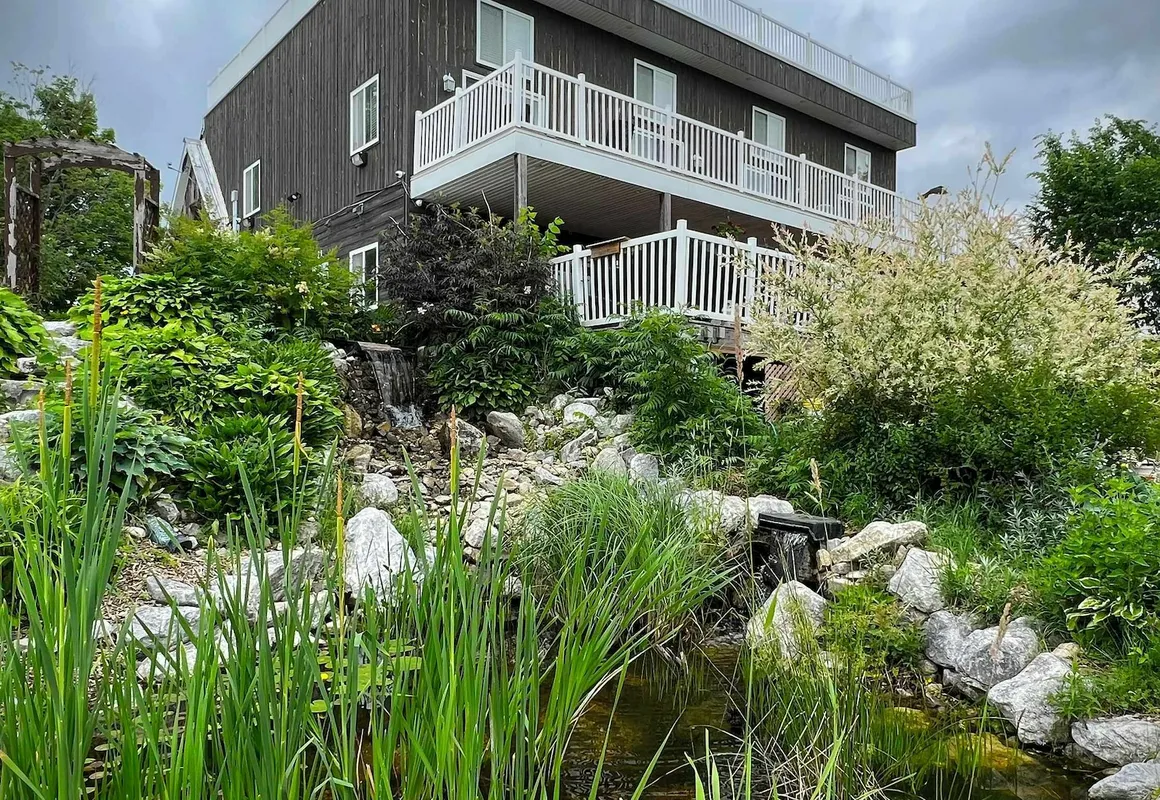 Resort Lac Ste-Marie hotel hero