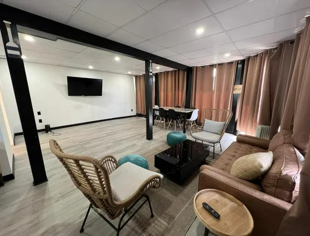 Harborside Suites hotel detail image 2