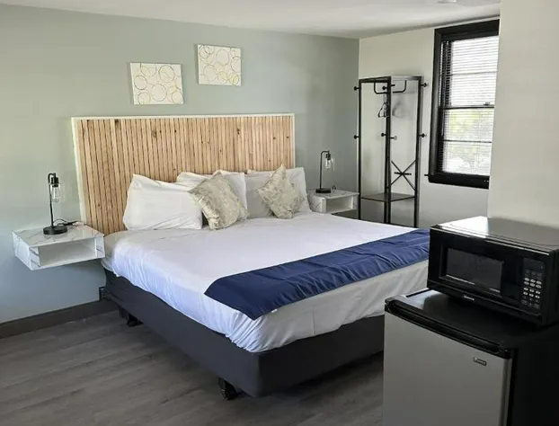 Harborside Suites hotel detail image 4