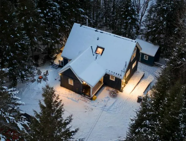 Maison Napoleon hotel detail image 2