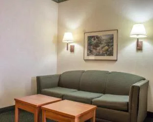 Baymont by Wyndham Phoenix North hotel detail image 1