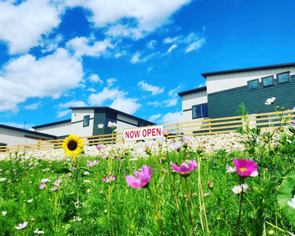 Bluffside Gardens hotel hero