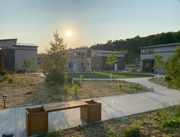 Bluffside Gardens hotel detail image 1