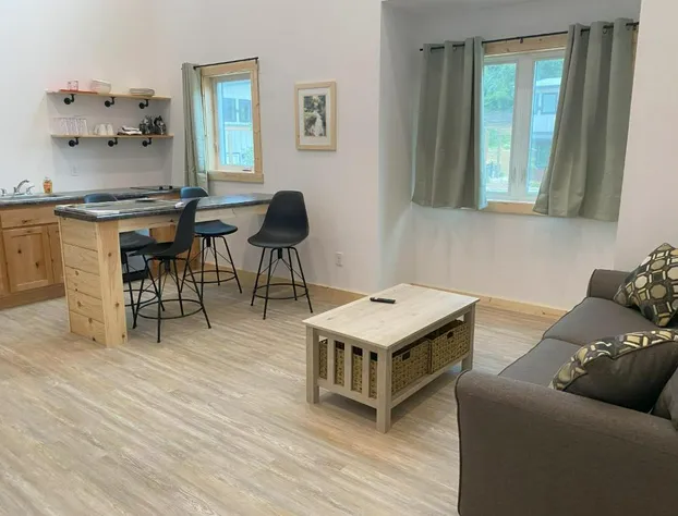 Bluffside Gardens hotel detail image 2