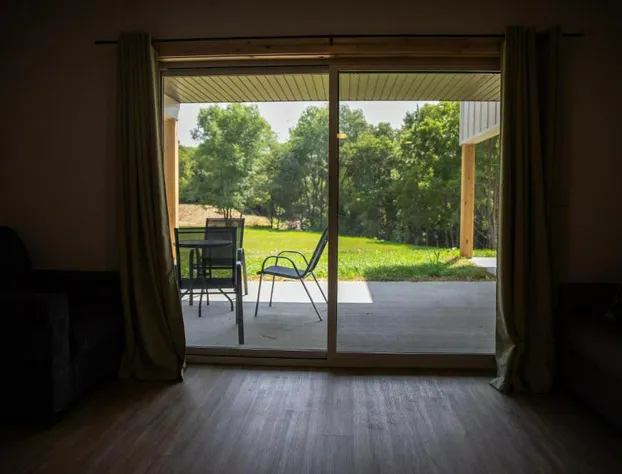 Bluffside Gardens hotel detail image 3