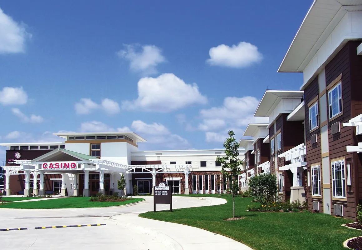 Wild Rose Casino & Hotel Clinton hotel hero