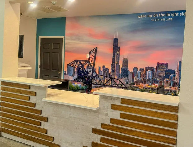 La Quinta Inn & Suites by Wyndham South Holland hotel detail image 2