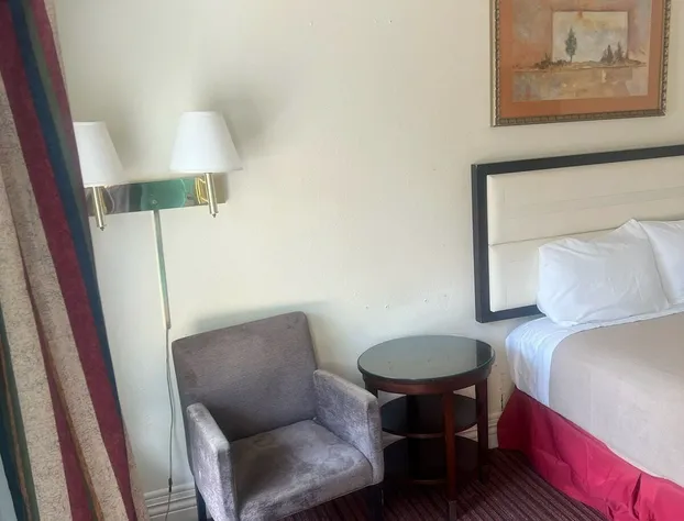 The Grand Motel Inn and Suite Louisville hotel detail image 2