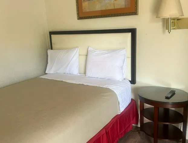 The Grand Motel Inn and Suite Louisville hotel detail image 3