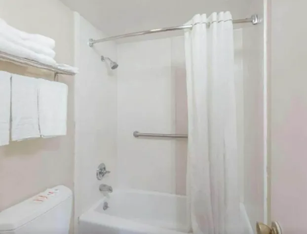 Tri City Inn hotel detail image 4