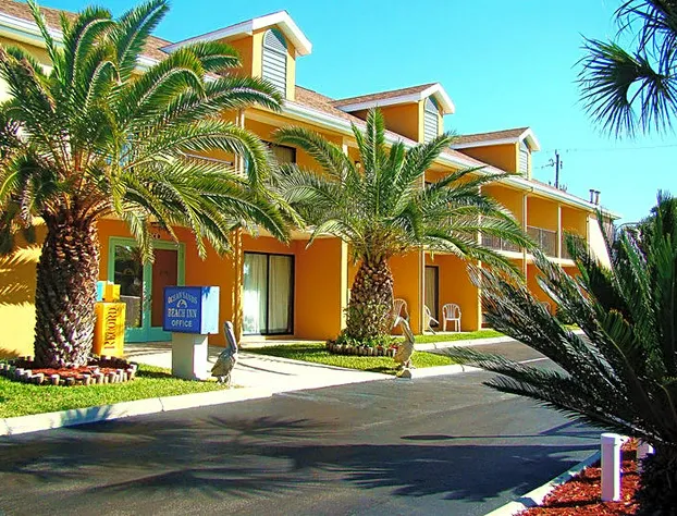 Ocean Sands Beach Inn Ultra Sparkling Half Acre Private Beach OnSite Saltwater Mineral Pool open until 4 AM Bedside Candy In ALL hotel detail image 3