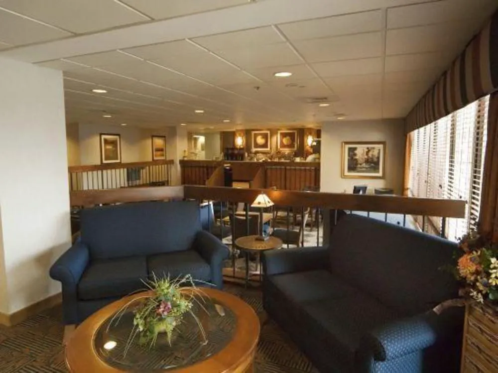 Days Inn By Wyndham Englewood Dayton Airport hotel hero